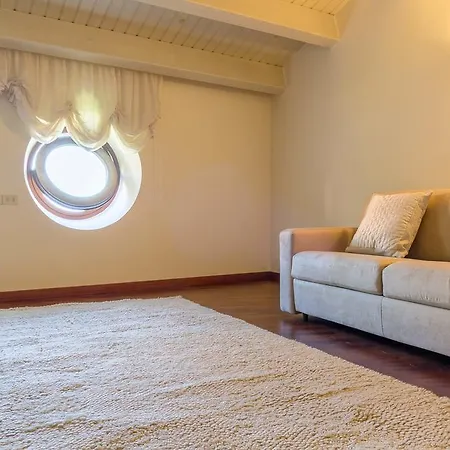 Battiato . N Pool Вилла *