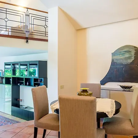 Вилла Battiato . N Pool