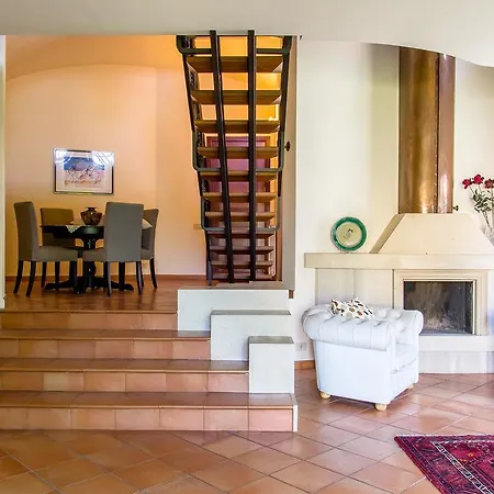 Battiato . N Pool Вилла *