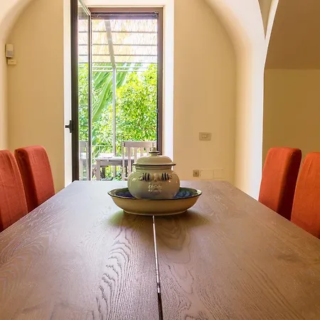 Вилла Battiato . N Pool